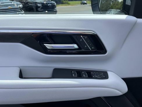 New 2025 Chevrolet Tahoe Premier w/ Sun And Tow Package image 15