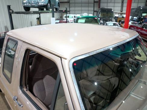 Used 1993 Ford F150 XL AWD/4WD image 19