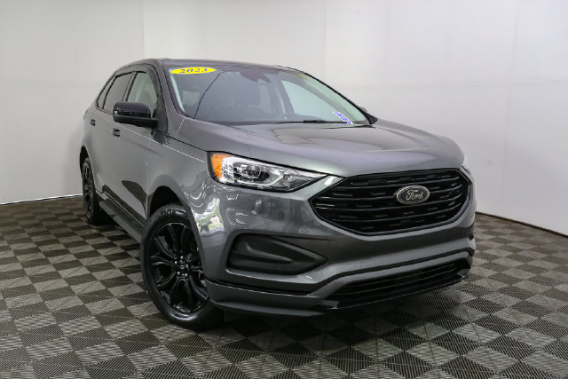 Used 2023 Ford Edge SE w/ Black Appearance Package AWD/4WD image 3