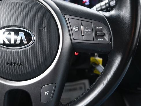 Used 2013 Kia Soul + image 23