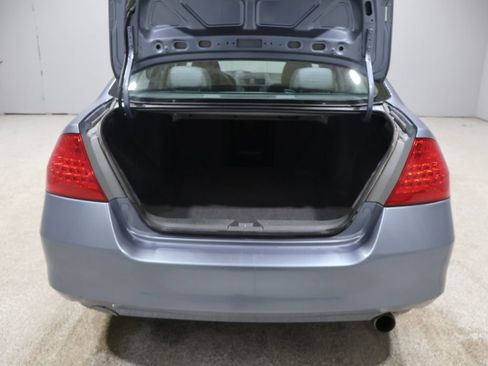 Used 2007 Honda Accord SE image 18