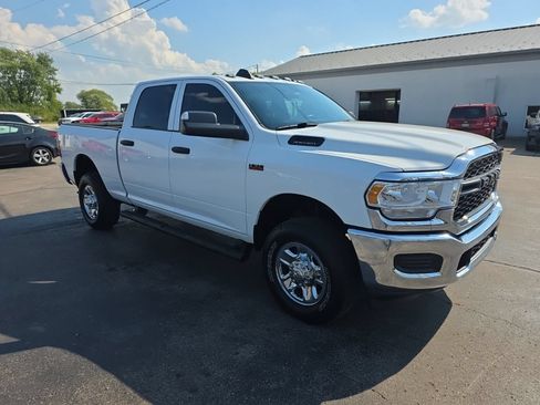 Used 2021 RAM 2500 Tradesman AWD/4WD image 3