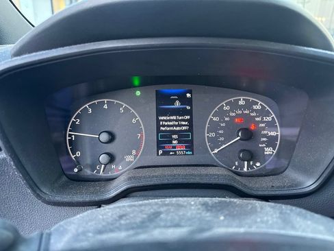 Used 2024 Toyota Corolla SE FWD image 2