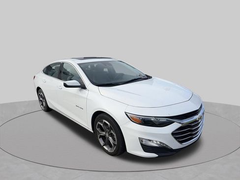 Used 2024 Chevrolet Malibu LT FWD image 4
