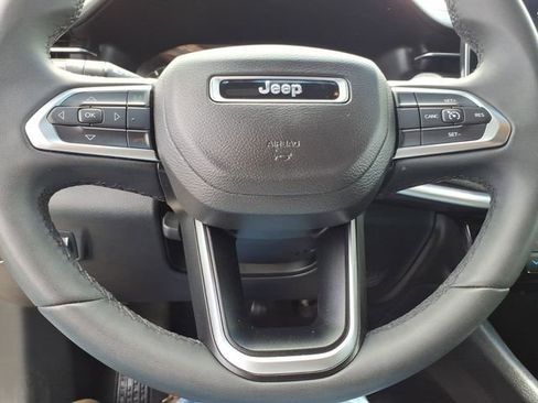 Used 2024 Jeep Compass Latitude w/ Altitude Special Edition AWD/4WD image 16
