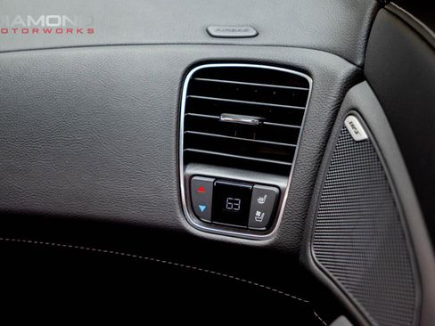 Used 2016 Chevrolet Corvette Stingray 2LT w/ 2LT Preferred Equipment Group image 93