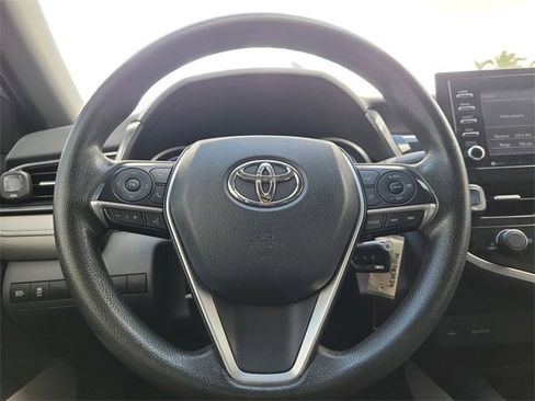 Used 2021 Toyota Camry LE image 17