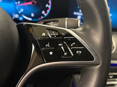 Used 2023 Mercedes-Benz E 350 4MATIC Sedan image 34