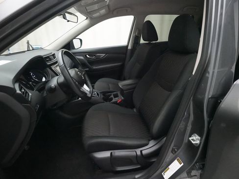 Used 2019 Nissan Rogue SV AWD/4WD image 7