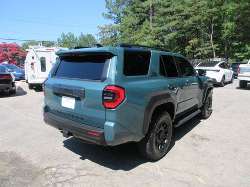 Used 2025 Toyota 4Runner TRD Off-Road Premium AWD/4WD image 5
