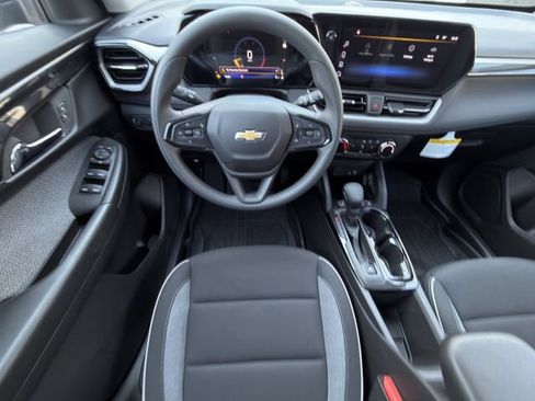 New 2026 Chevrolet TrailBlazer LS w/ LS Convenience Package FWD image 9