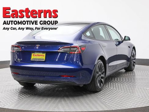 Used 2023 Tesla Model 3 Standard Range image 5