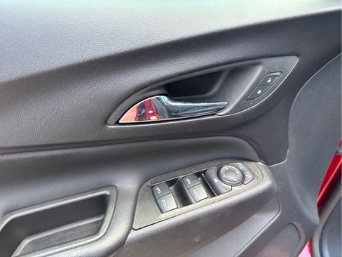 Used 2023 Chevrolet Equinox LT FWD image 23