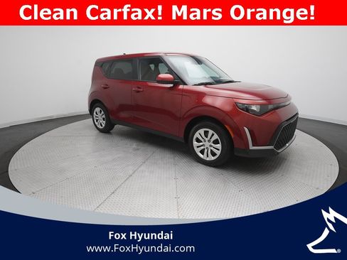 Used 2023 Kia Soul LX image 13