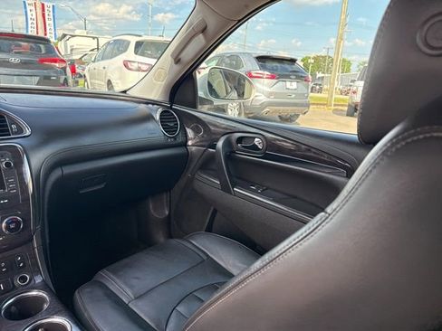 Used 2017 Buick Enclave Leather AWD/4WD image 18
