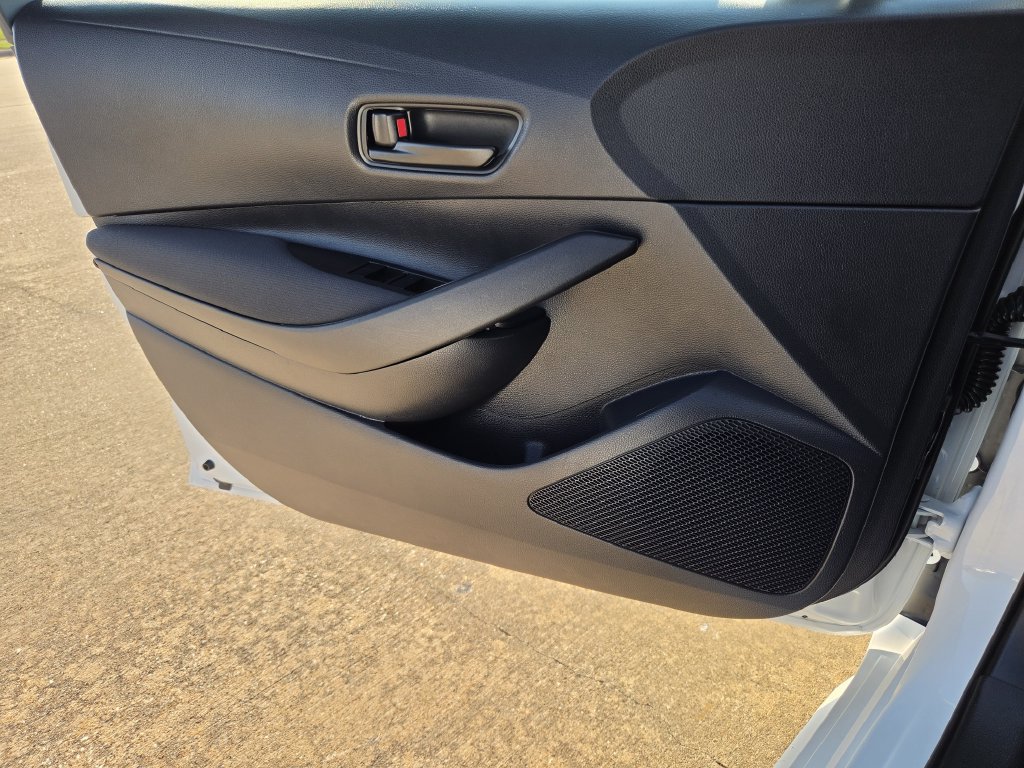 Used 2026 Toyota Corolla LE FWD image 25