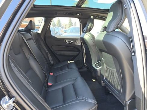 Certified 2025 Volvo XC60 B5 Ultra AWD/4WD image 19