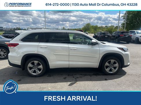 Used 2019 Toyota Highlander Limited AWD/4WD image 3