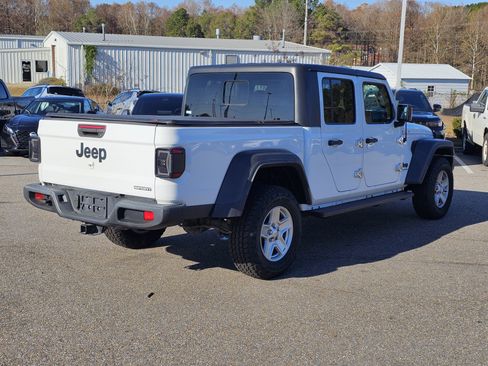 Used 2020 Jeep Gladiator Sport w/ Quick Order Package 24S image 8