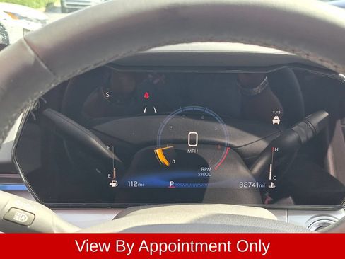 Used 2025 Chevrolet Trax LT w/ LT Convenience Package FWD image 13