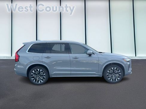New 2026 Volvo XC90 B6 Plus w/ Protection Package Premier image 2