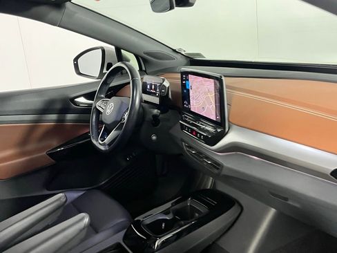 Used 2021 Volkswagen ID.4 Pro S w/ Gradient Package image 31