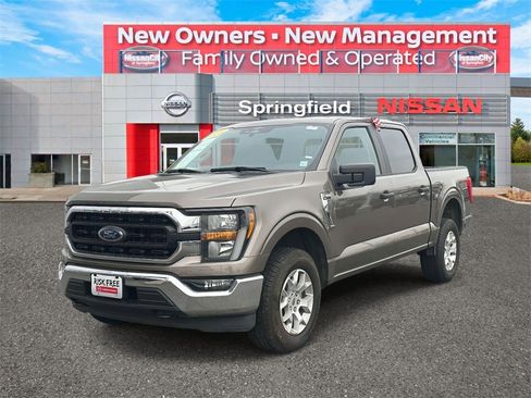 Used 2023 Ford F150 XLT image 2