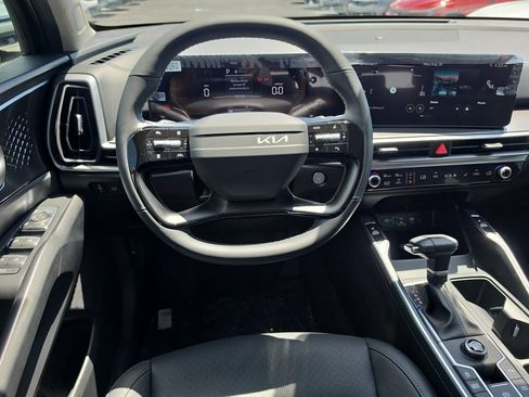 New 2026 Kia Sorento EX FWD image 14