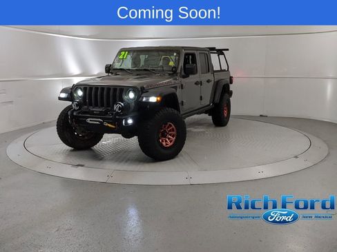 Used 2021 Jeep Gladiator Rubicon w/ Cold Weather Group image 6