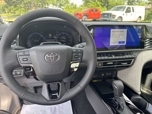 New 2025 Toyota Camry XLE w/ Premium Plus Package FWD image 16