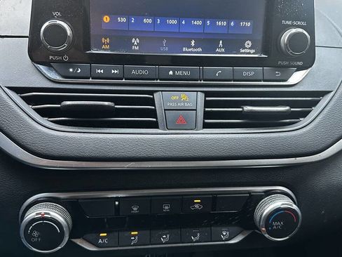Used 2022 Nissan Altima 2.5 S FWD image 23