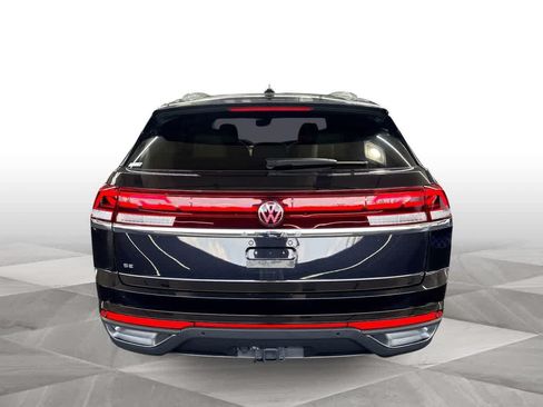 Used 2026 Volkswagen Atlas Cross Sport SE FWD image 7