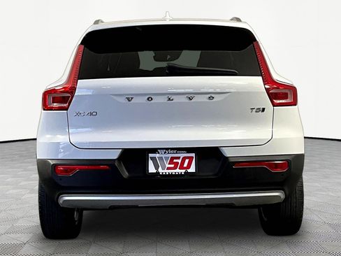 Used 2019 Volvo XC40 T5 Momentum AWD/4WD image 5