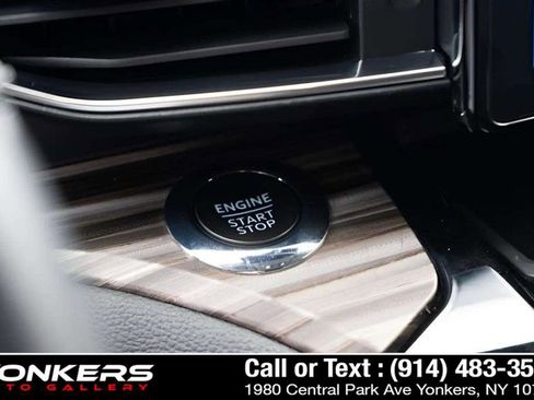 Used 2023 Ford Explorer Limited image 19