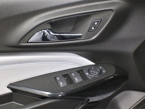 New 2026 Chevrolet Trax LT w/ Driver Confidence Package image 13