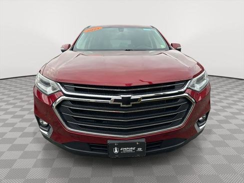 Used 2021 Chevrolet Traverse LT image 8