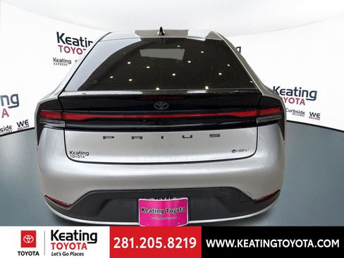 Used 2026 Toyota Prius LE FWD image 6