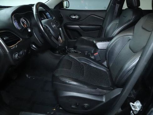 Certified 2021 Jeep Cherokee Limited image 19