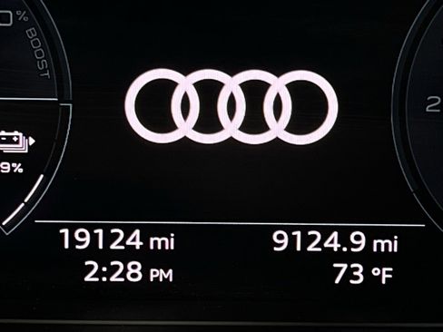 Used 2023 Audi Q4 e-tron Premium Plus image 15