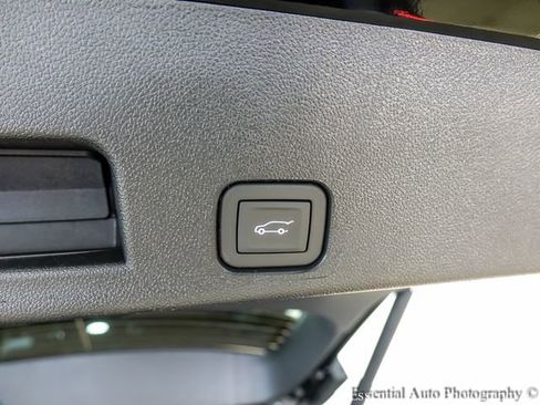 New 2026 GMC Acadia Denali w/ Super Cruise Package AWD/4WD image 23