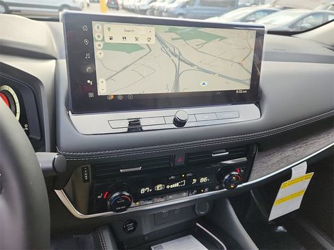 New 2026 Nissan Rogue Platinum w/ Platinum Premium Package image 8