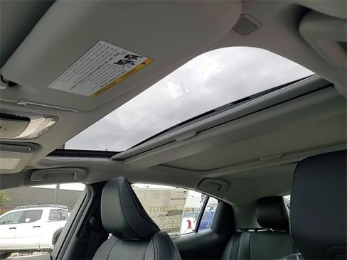 New 2026 Toyota Prius Plug-In Hybrid image 20