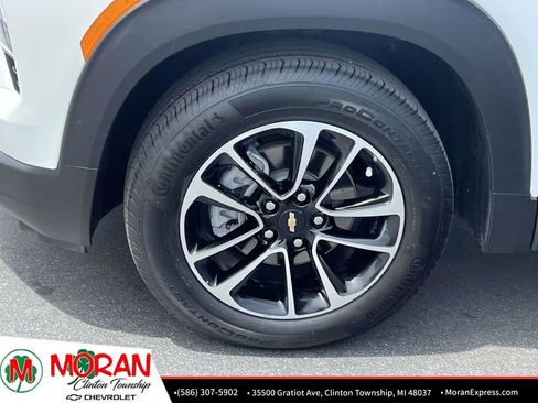 Certified 2024 Chevrolet TrailBlazer LT w/ Driver Confidence Package FWD image 10