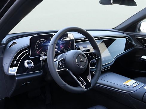 Certified 2025 Mercedes-Benz E 350 E 350 image 19