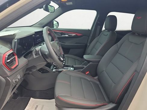 New 2026 Chevrolet TrailBlazer RS w/ Convenience Package FWD image 9
