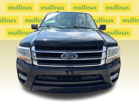 Used 2017 Ford Expedition XLT w/ Equipment Group 202A image 11