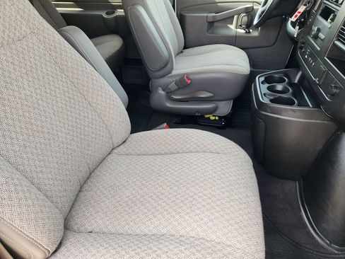 Certified 2025 Chevrolet Express 3500 LS RWD image 14