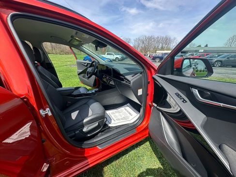 Used 2023 Kia Niro Wind w/ Wind Preserve Package FWD image 13