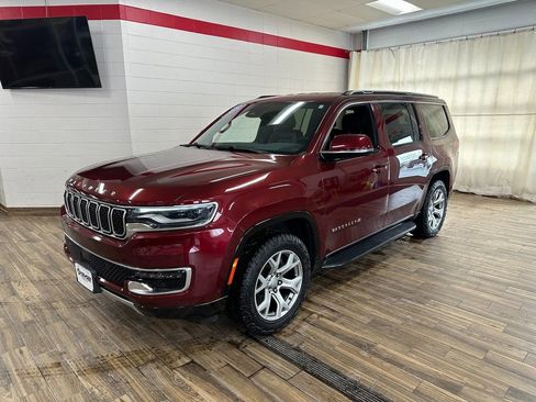 Used 2022 Jeep Wagoneer Series II image 1