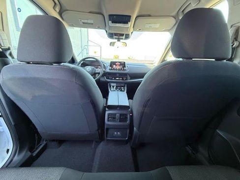New 2026 Nissan Rogue SV AWD/4WD image 13